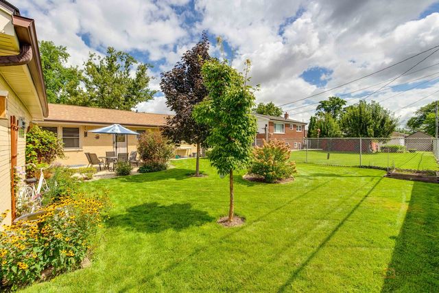 574 GEORGE Street, Wood Dale, IL 60191