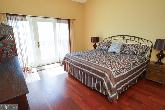 1 Dock St Unit 402, Crisfield, MD 21817