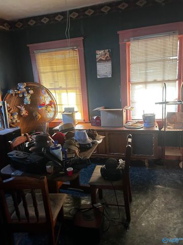 219 5th Avenue Nw NW, Decatur, AL 35601