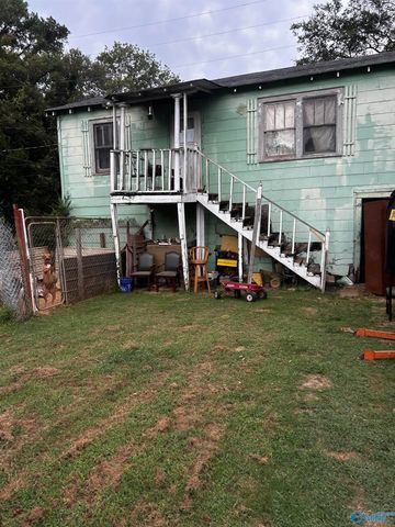 219 5th Avenue Nw NW, Decatur, AL 35601