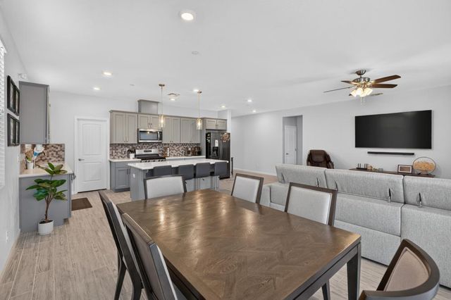 8138 Scrimshaw Way, Sacramento, CA 95829