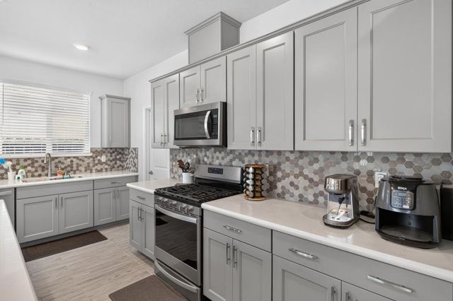 8138 Scrimshaw Way, Sacramento, CA 95829