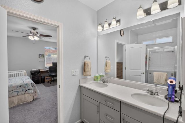 8138 Scrimshaw Way, Sacramento, CA 95829