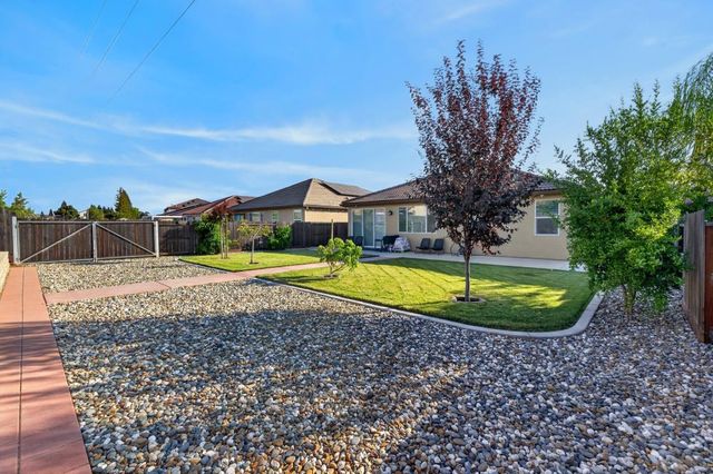 8138 Scrimshaw Way, Sacramento, CA 95829