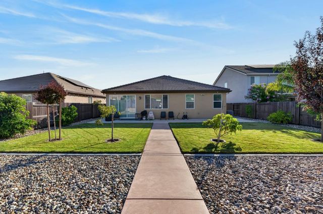 8138 Scrimshaw Way, Sacramento, CA 95829