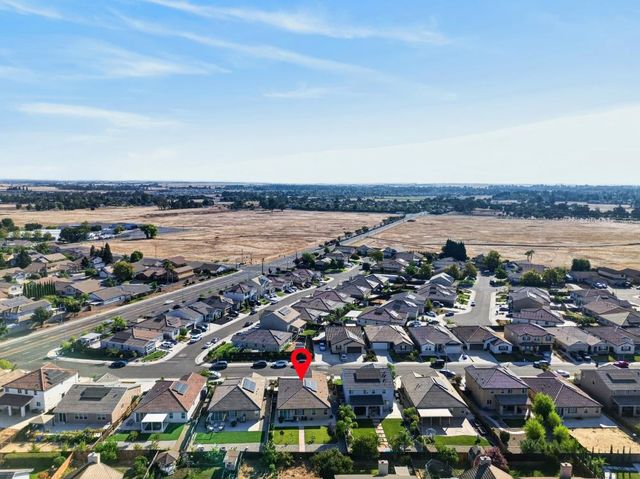 8138 Scrimshaw Way, Sacramento, CA 95829
