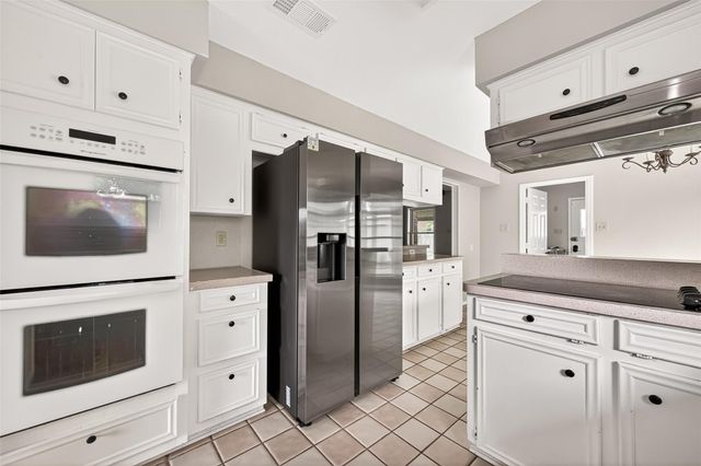 2003 Point Clear Court, Missouri City, TX 77459