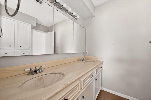 2003 Point Clear Court, Missouri City, TX 77459