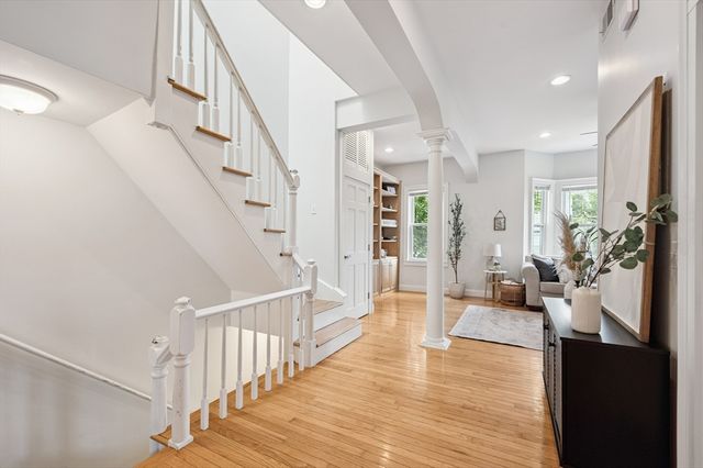 173 H St 2, Boston, MA 02127