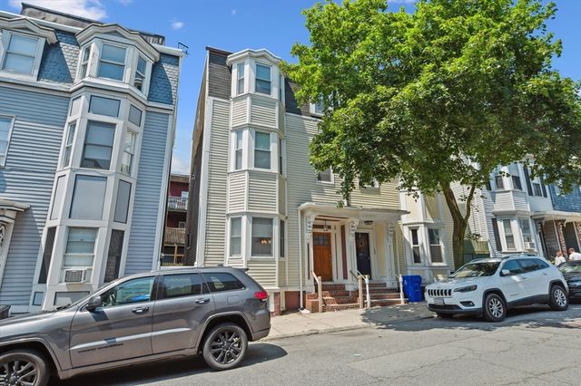 173 H St 2, Boston, MA 02127