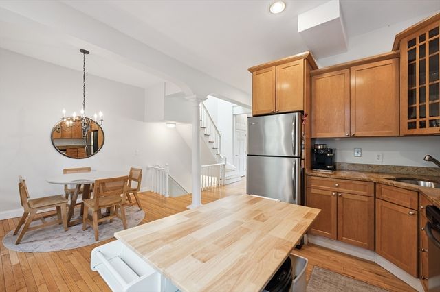 173 H St 2, Boston, MA 02127