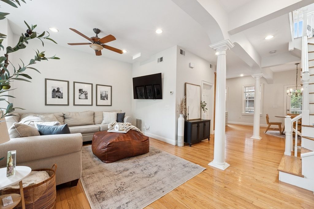 173 H St 2, Boston, MA 02127
