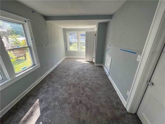 2215 E Meyer Boulevard, Kansas City, MO 64132