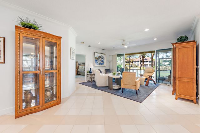 120 Legendary Circle, Palm Beach Gardens, FL 33418