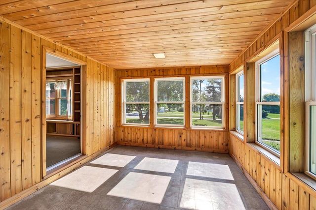 818 River Road, Deforest, WI 53532