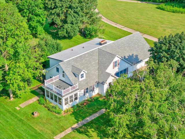 818 River Road, Deforest, WI 53532
