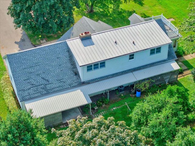 818 River Road, Deforest, WI 53532