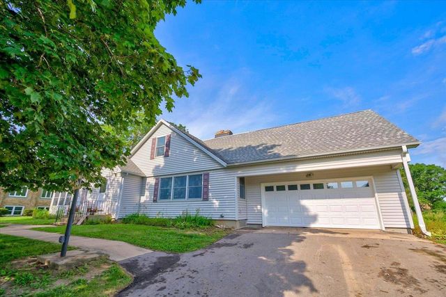 818 River Road, Deforest, WI 53532