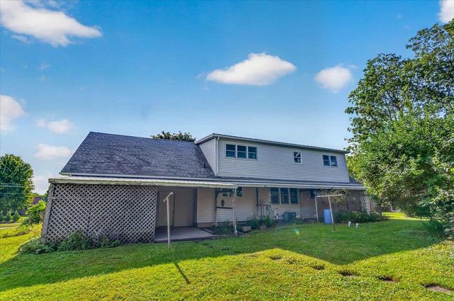 818 River Road, Deforest, WI 53532