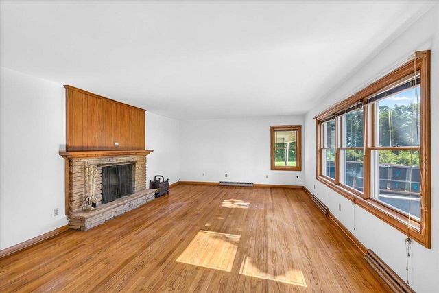 818 River Road, Deforest, WI 53532