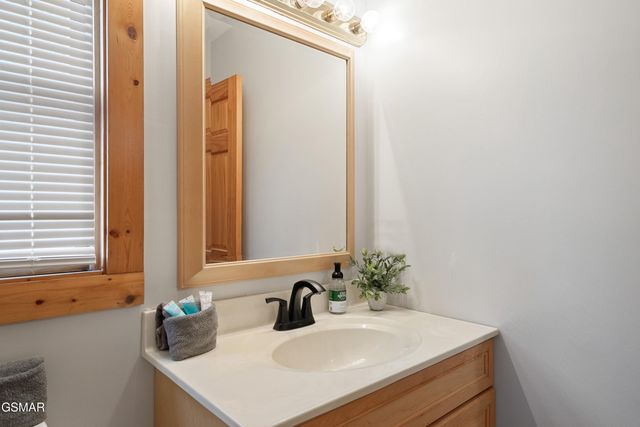 3860 Katelyns Lane, Sevierville, TN 37876