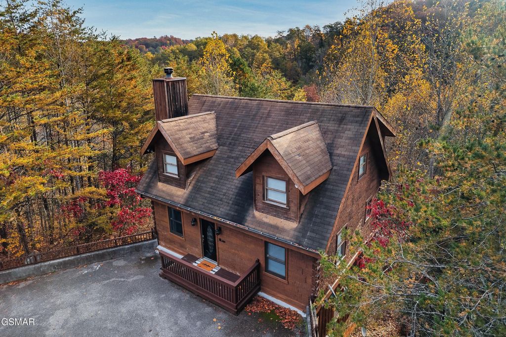 3860 Katelyns Lane, Sevierville, TN 37876