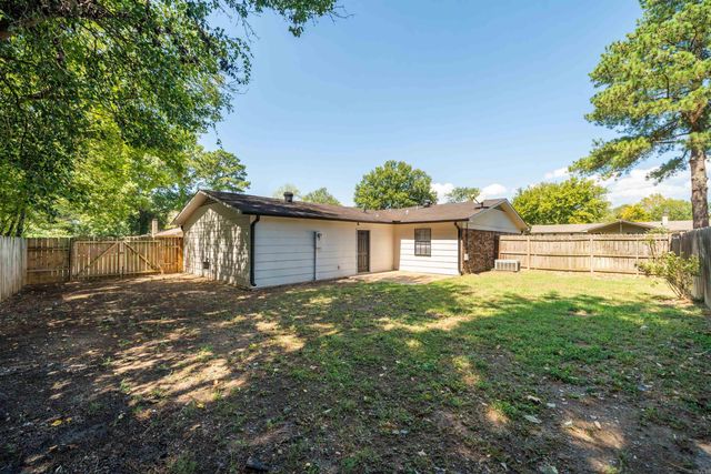 423 Pine Meadows Loop, Hot Springs, AR 71901