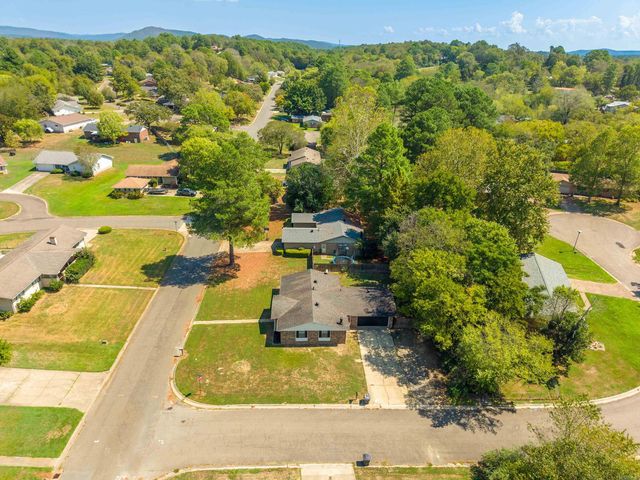 423 Pine Meadows Loop, Hot Springs, AR 71901