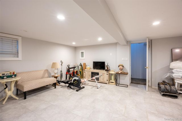30 Marbeth Circle, Miller Place, NY 11764