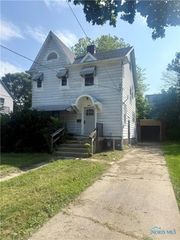 2272 Rosedale Avenue, Toledo, OH 43606