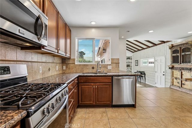 4510 E Cervato, Long Beach, CA 90815