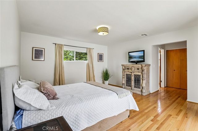 4510 E Cervato, Long Beach, CA 90815