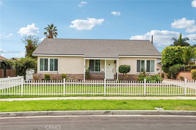 4510 E Cervato, Long Beach, CA 90815