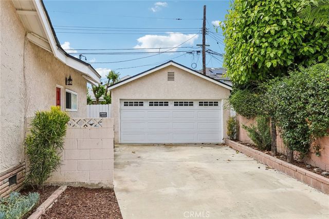 4510 E Cervato, Long Beach, CA 90815