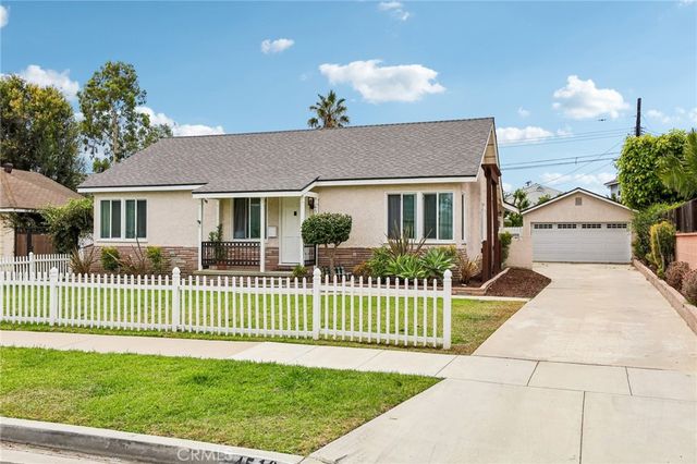 4510 E Cervato, Long Beach, CA 90815