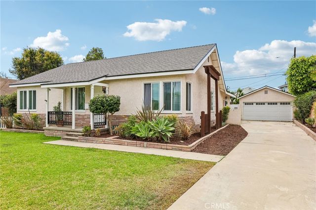 4510 E Cervato, Long Beach, CA 90815