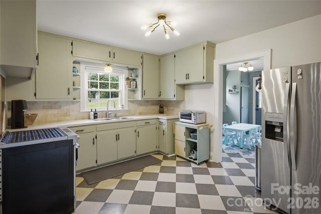 904 Bounous Street NW, Valdese, NC 28690