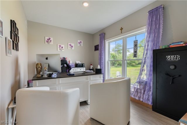 4462 Manchester Avenue NW, North Lawrence, OH 44666