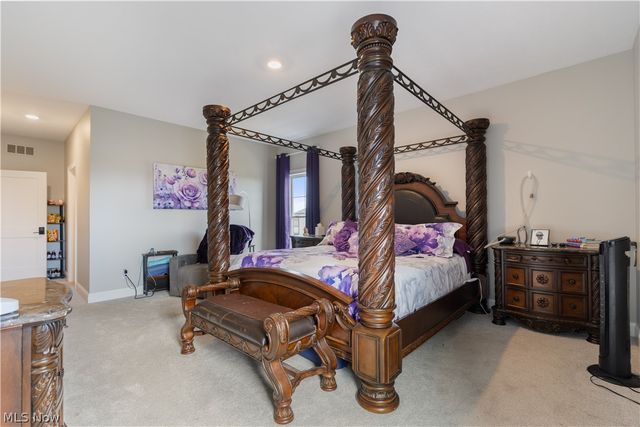 4462 Manchester Avenue NW, North Lawrence, OH 44666