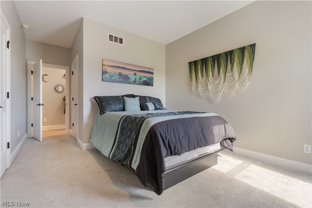 4462 Manchester Avenue NW, North Lawrence, OH 44666