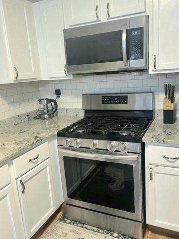 860 Pebblelane Drive, 247, Columbus, OH 43085