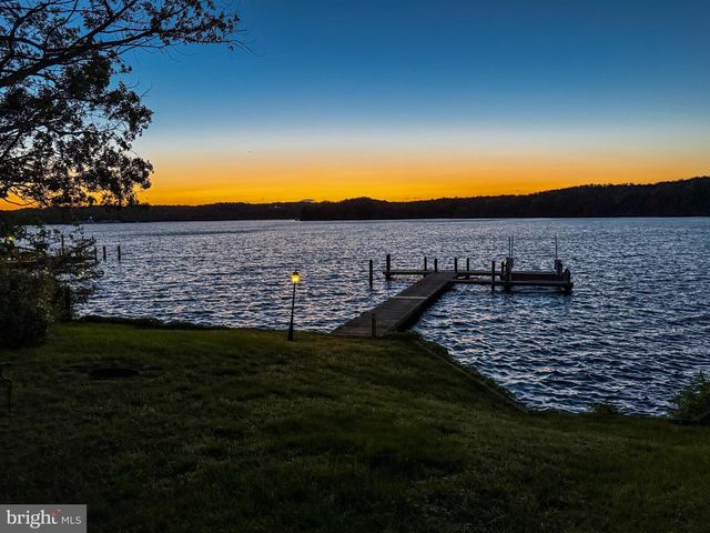 106 SHADY COVE LN, Stafford, VA 22554
