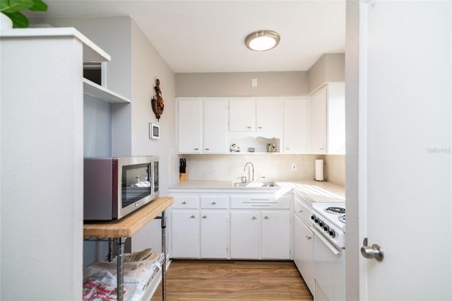 5434 9TH AVENUE N, St Petersburg, FL 33710