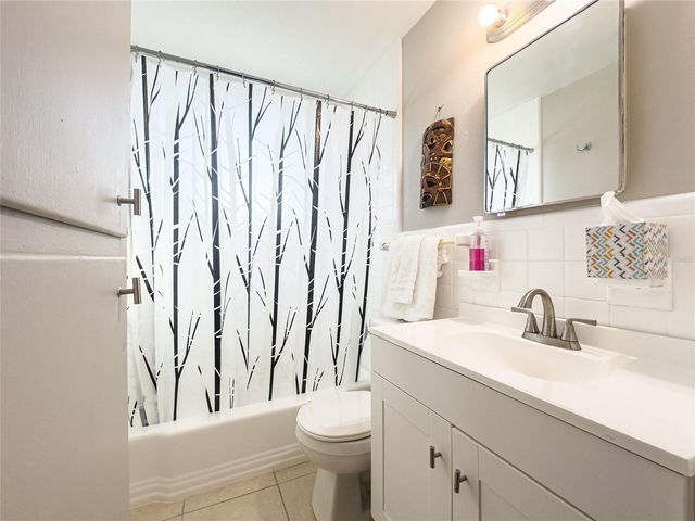 5434 9TH AVENUE N, St Petersburg, FL 33710