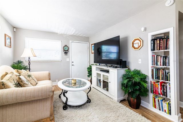 5434 9TH AVENUE N, St Petersburg, FL 33710