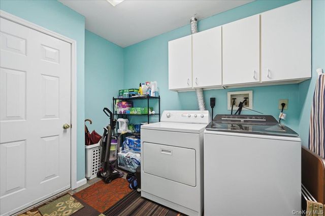 10 Casey Lane, Middle Island, NY 11953