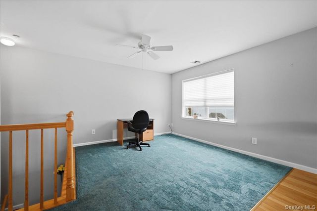 10 Casey Lane, Middle Island, NY 11953