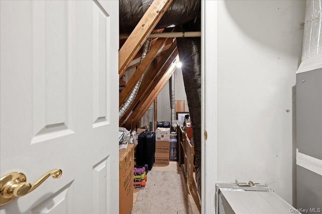 10 Casey Lane, Middle Island, NY 11953