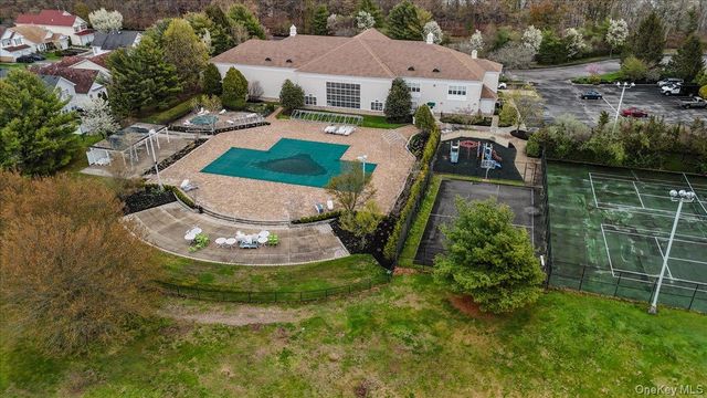 10 Casey Lane, Middle Island, NY 11953