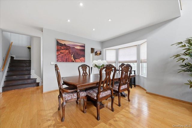 10 Casey Lane, Middle Island, NY 11953